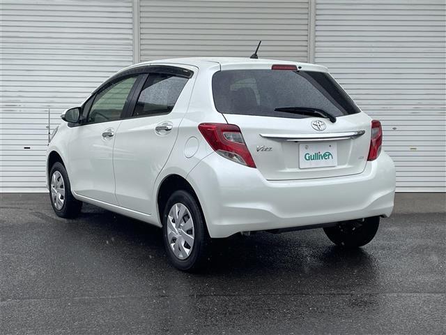 ヴィッツ １．３Ｆ　ＬＥＤエディション　４ＷＤ　純正メモリーナビ　純正エンジンスターター　バックカメラ　ビルトインＥＴＣ　ドライブレコーダー　オートライト　ＬＥＤライト　プッシュスタート　ドアバイザー　フロアマット（30枚目）