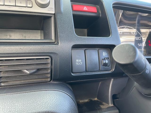 アクティトラック タウン　ワンオーナー　４ＷＤ　純正ＣＤオーディオ　純正１２インチＡＷ　荷台ランプ　ミラー型ドライブレコーダー　純正ゴムマット　キーレス（3枚目）