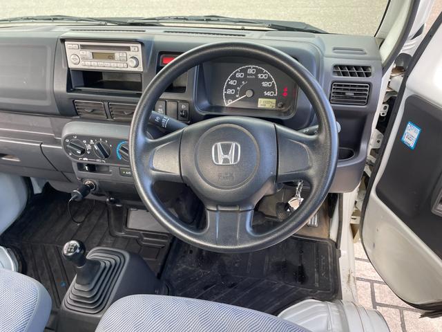 アクティトラック タウン　ワンオーナー　４ＷＤ　純正ＣＤオーディオ　純正１２インチＡＷ　荷台ランプ　ミラー型ドライブレコーダー　純正ゴムマット　キーレス（9枚目）