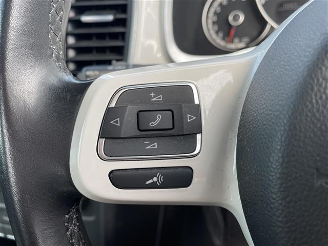 【フロントシート】座り心地が良いシートなので、長時間の運転でも快適にお過ごしいただけます。新品のフロアマットのご注文も可能です。掲載箇所以外にご希望の写真がございましたらお気軽にお問い合わせ下さい。