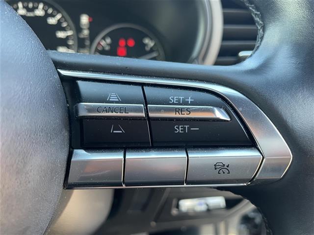 ＭＡＺＤＡ３ファストバック １５Ｓツーリング　ワンオーナー　純正メモリーナビ　３６０°セーフティパッケージ　レーダークルーズ　ヘッドアップディスプレイ　クリアランスソナー　ステアリングリモコン　ドライブレコーダー　オートライト　ＬＥＤライト（10枚目）