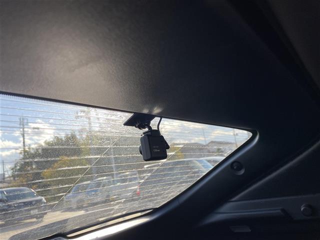 ＭＡＺＤＡ３ファストバック １５Ｓツーリング　ワンオーナー　純正メモリーナビ　３６０°セーフティパッケージ　レーダークルーズ　ヘッドアップディスプレイ　クリアランスソナー　ステアリングリモコン　ドライブレコーダー　オートライト　ＬＥＤライト（16枚目）