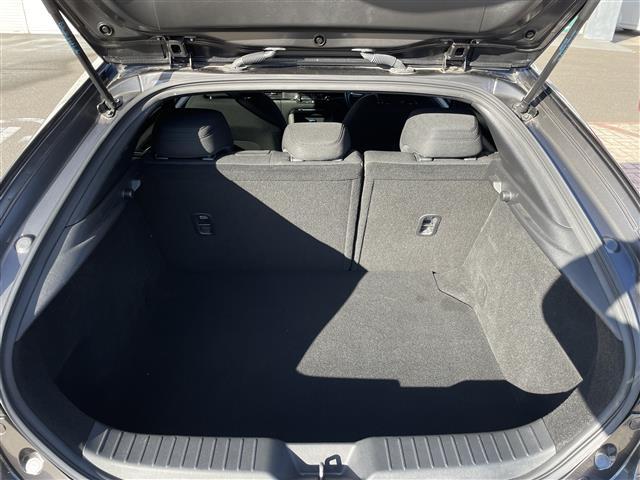 ＭＡＺＤＡ３ファストバック １５Ｓツーリング　ワンオーナー　純正メモリーナビ　３６０°セーフティパッケージ　レーダークルーズ　ヘッドアップディスプレイ　クリアランスソナー　ステアリングリモコン　ドライブレコーダー　オートライト　ＬＥＤライト（27枚目）