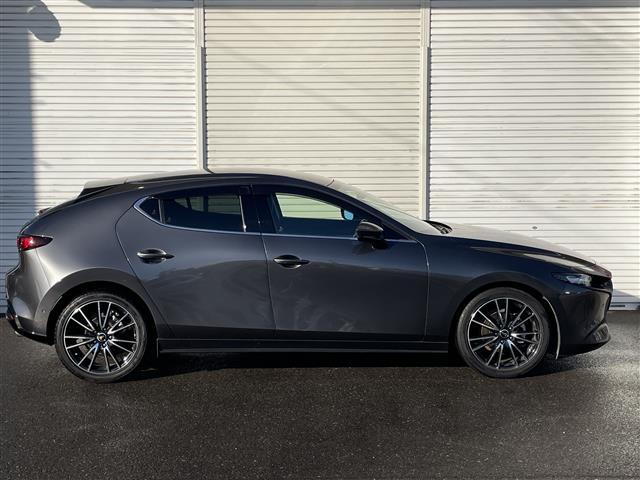 ＭＡＺＤＡ３ファストバック １５Ｓツーリング　ワンオーナー　純正メモリーナビ　３６０°セーフティパッケージ　レーダークルーズ　ヘッドアップディスプレイ　クリアランスソナー　ステアリングリモコン　ドライブレコーダー　オートライト　ＬＥＤライト（32枚目）