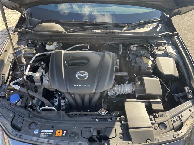 ＭＡＺＤＡ３ファストバック １５Ｓツーリング　ワンオーナー　純正メモリーナビ　３６０°セーフティパッケージ　レーダークルーズ　ヘッドアップディスプレイ　クリアランスソナー　ステアリングリモコン　ドライブレコーダー　オートライト　ＬＥＤライト（39枚目）