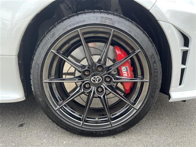 ＧＲヤリス ＲＺ　ハイパフォーマンス　ワンオーナー　ディスプレイオーディオ　ＪＢＬサウンドシステム　トヨタセーフティセンス　レーダークルーズコントロール　ブラインドスポットモニター　クリアランスソナー　ハーフレザーシート　シートヒーター（33枚目）