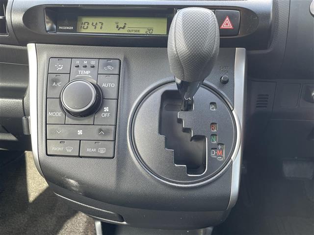 ウィッシュ 1.8X 純正SDナビ(AM/FM/BT) 3列シート ETC 電格ミラー HIDヘッドライト ABS 横滑り防止装置 盗難防止装置 純正フロアマッド 純正ドアバイザー スペアキー1本 カーテンエアバッグ(5枚目)