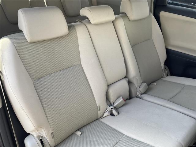 ウィッシュ 1.8X 純正SDナビ(AM/FM/BT) 3列シート ETC 電格ミラー HIDヘッドライト ABS 横滑り防止装置 盗難防止装置 純正フロアマッド 純正ドアバイザー スペアキー1本 カーテンエアバッグ(8枚目)