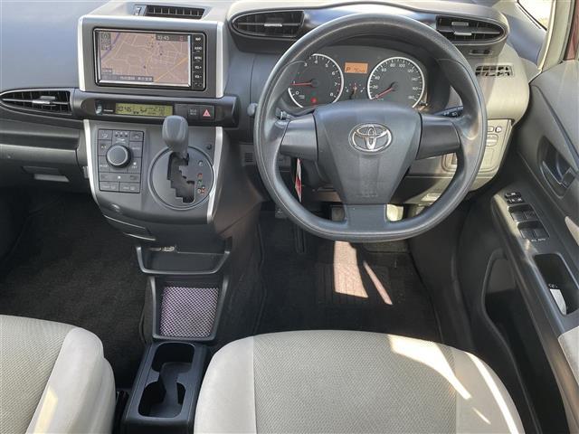 ウィッシュ 1.8X 純正SDナビ(AM/FM/BT) 3列シート ETC 電格ミラー HIDヘッドライト ABS 横滑り防止装置 盗難防止装置 純正フロアマッド 純正ドアバイザー スペアキー1本 カーテンエアバッグ(27枚目)