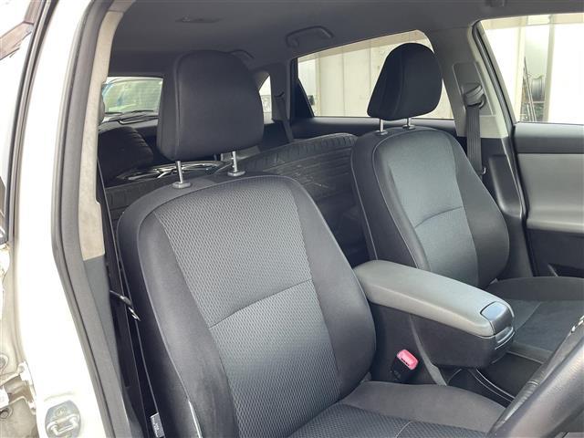 マークＸジオ エアリアル　４ＷＤ／モデリスタエアロ／純正ナビ／フルセグＴＶ／ＣＤ・ＤＶＤ／ＦＭ・ＡＭ／Ｂｌｕｅｔｏｏｔｈ／ＥＴＣ／Ｂカメラ／純正フロアマット／ドアバイザー／（6枚目）