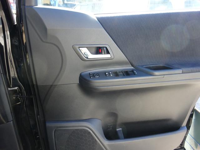 �^�]�ȃh�A����