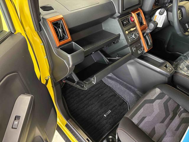 タフト Ｇ　４ＷＤ　純正ナビ　ＬＥＤヘッドライト／フォグランプ　オートライト／エアコン／ハイビーム／電動格納ドアミラー　電動パーキングブレーキ　ドライブレコーダー　ＴＶコントロールキット　コーナーセンサー（22枚目）