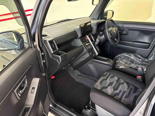 タフト Ｇターボ　クロムベンチャー　４ＷＤ　ディスプレイオーディオ　ＬＥＤヘッドライト／フォグランプ　オートエアコン／ライト／ハイビーム／電動ドアミラー　電動パーキングブレーキ　クルーズコントロール　運転席・助手席シートヒーター（13枚目）