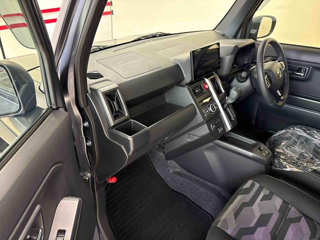 タフト Ｇターボ　クロムベンチャー　４ＷＤ　ディスプレイオーディオ　ＬＥＤヘッドライト／フォグランプ　オートエアコン／ライト／ハイビーム／電動ドアミラー　電動パーキングブレーキ　クルーズコントロール　運転席・助手席シートヒーター（21枚目）