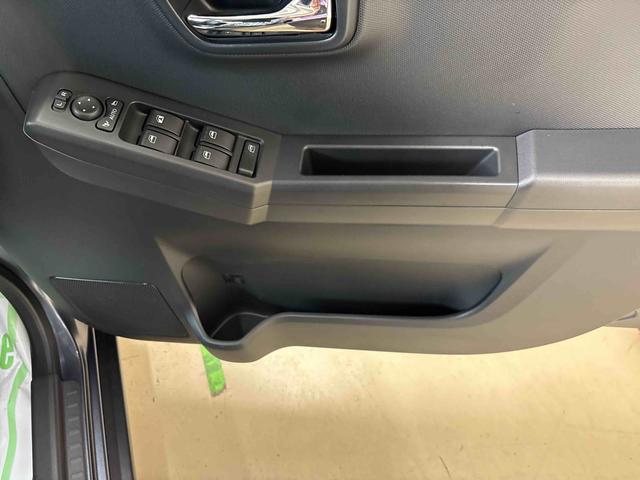 タフト Ｇターボ　クロムベンチャー　４ＷＤ　ディスプレイオーディオ　ＬＥＤヘッドライト／フォグランプ　オートエアコン／ライト／ハイビーム／電動ドアミラー　電動パーキングブレーキ　クルーズコントロール　運転席・助手席シートヒーター（50枚目）