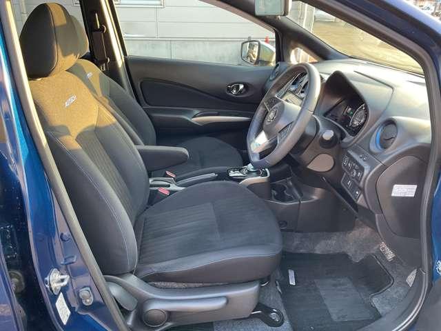 ノート １．２　ｅ－ＰＯＷＥＲ　ＡＵＴＥＣＨ　ＦＯＵＲ　４ＷＤ　インテリジェントキー　禁煙車　レーンキープアシスト　バックカメラ　４ＷＤ　ＥＴＣ　ＬＥＤヘッドライト　オートエアコン　アルミホイール　メモリーナビ　盗難防止システム　ＡＢＳ　エアバッグ　寒冷地仕様（6枚目）