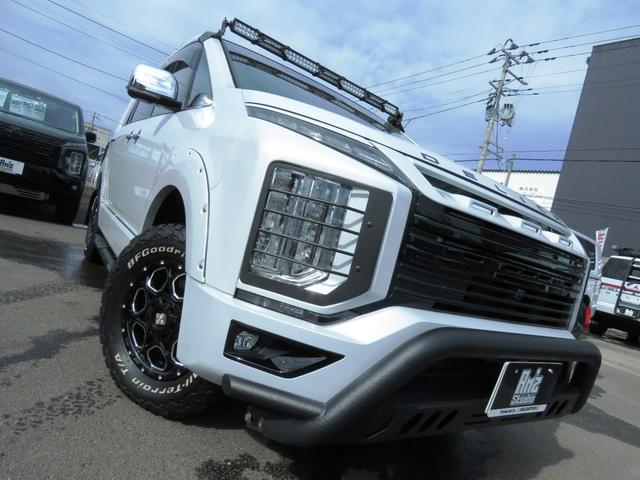 デリカＤ：５ Ｐ　アルパインビックＸ１１型ナビ＆１２．８型後席モニター◆ＥＴＣ２．０◆ＫＡＤＤＩＳルーフラック＆Ｒラダー＆トレイルヒッチ＆テールガード◆ＸＪ０６ホイール＆ＢＦＡＴタイヤ◆ＪＡＯＳオバフェン＆ＬＥＤグリル（8枚目）