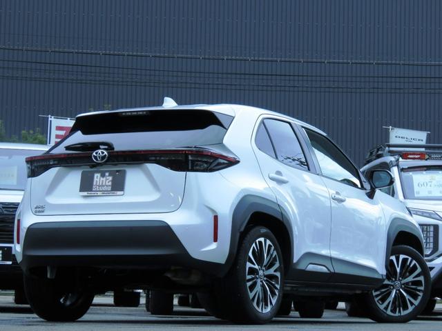 ヤリスクロス Ｚ　ブラインドスポットモニター横滑り防止装置／イモビライザー／ナビバックカメラ／レダクル／スマートキーＬＥＤヘッドライト／ＥＴＣ／前席シートヒーター／ステアリングヒーター／Ｂｌｕｅｔｏｏｈ／レーンアシスト（10枚目）