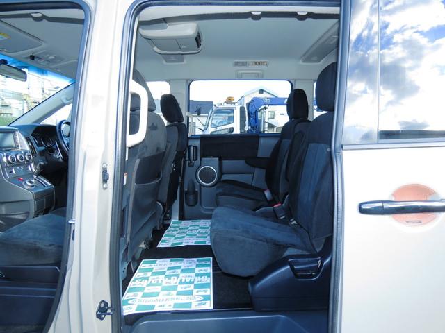 デリカＤ：５ シャモニー　４ＷＤ／ＮＥＷ全塗装ヴィンテージ仕様ＤＥＡＮクロスカントリー＆ＢＦグッドリッチＡＴタイヤＧＯＱＢＵＴＯ－ＲＥＶＯバンパーガードラプター塗装／ＭＡＤＬＹＳスモークテールガーニッシュＩＰＦドアプロテクター（28枚目）