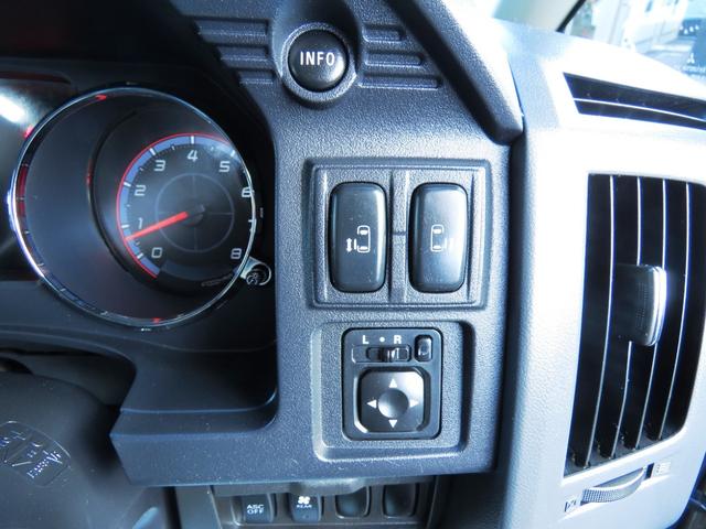 デリカＤ：５ シャモニー　４ＷＤ／ＮＥＷ全塗装ヴィンテージ仕様ＤＥＡＮクロスカントリー＆ＢＦグッドリッチＡＴタイヤＧＯＱＢＵＴＯ－ＲＥＶＯバンパーガードラプター塗装／ＭＡＤＬＹＳスモークテールガーニッシュＩＰＦドアプロテクター（41枚目）