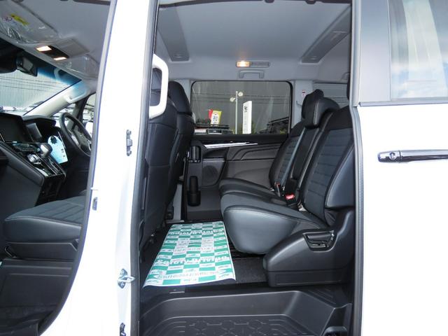 デリカＤ：５ シャモニー　４ＷＤターボ／アルパイン１１型ディプレイオーディオ＆ＥＴＣ２．０／Ａｉｒ／Ｇ　Ｒｏｃｋｓ＆ＢＦＡＴ／前席シート＆ステアリングヒーター／レダクル／両側Ｐスラドア８人乗り（35枚目）