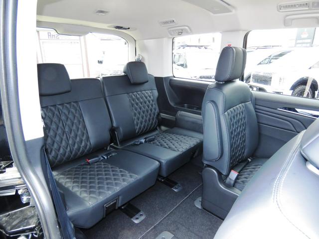 �f���J�c�F�T�̂R��ڃV�[�g�͑�l������Ă���������鎖���o���܂�