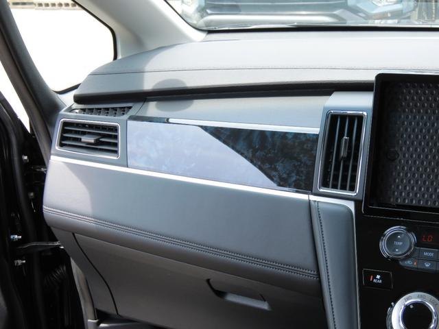 �ؖڒ��A�N�Z���g�p�l�����h�A�g�����ł�