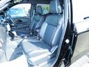 運転席／助手席もスペース広々空間！長距離ドライブも快適！