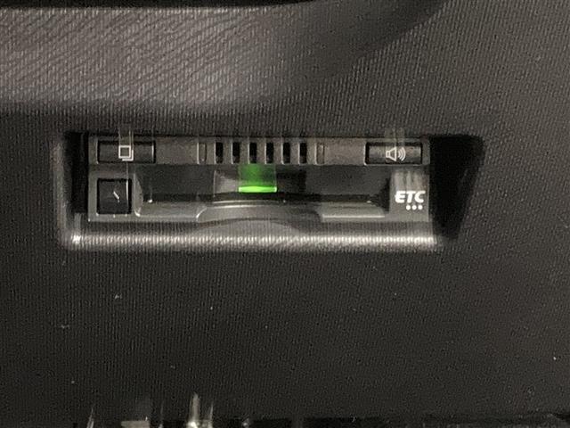 アクア クロスオーバー グラム フルセグ メモリーナビ DVD再生 バックカメラ 衝突被害軽減システム ETC LEDヘッドランプ ワンオーナー(32枚目)