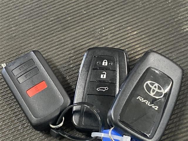 ＲＡＶ４ Ｇ　サンルーフ　４ＷＤ　メモリーナビ　バックカメラ　衝突被害軽減システム　ＥＴＣ　ドラレコ　ＬＥＤヘッドランプ（39枚目）