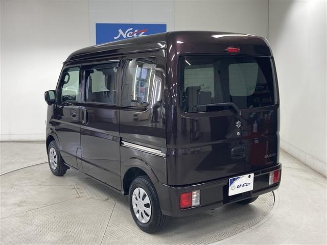 荷物が効率よく運べる広い荷室。スライドドア開口部も広びろです。