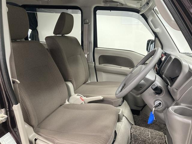 視界が広く、周囲も見やすいので安心して運転できます。