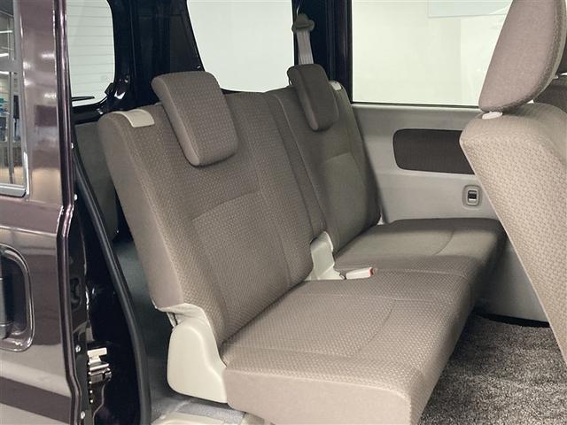 後部座席も使えるシートです。