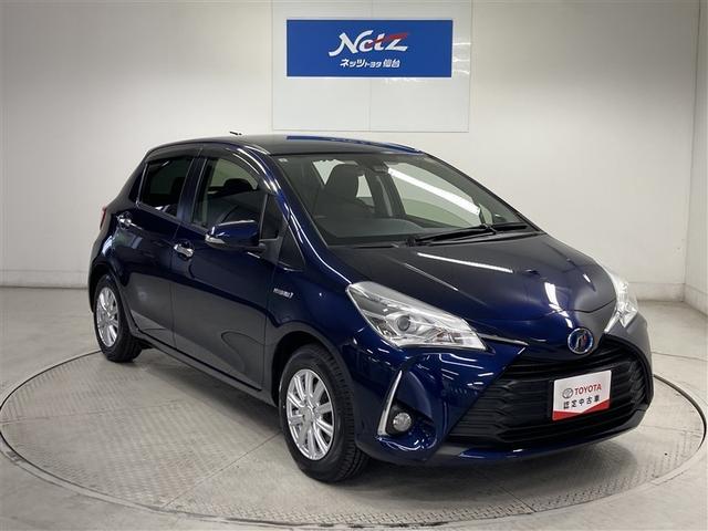 ヴィッツ ハイブリッドＦ　セーフティーエディションＩＩＩ　フルセグ　メモリーナビ　ＤＶＤ再生　バックカメラ　衝突被害軽減システム　ＥＴＣ　ＬＥＤヘッドランプ（9枚目）