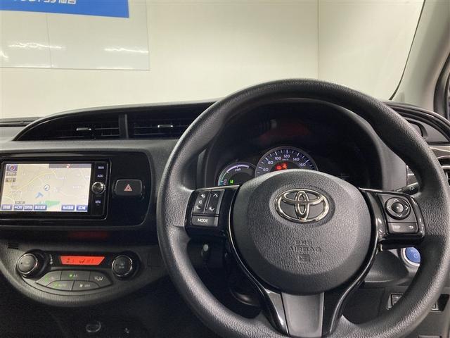 ヴィッツ ハイブリッドＦ　セーフティーエディションＩＩＩ　フルセグ　メモリーナビ　ＤＶＤ再生　バックカメラ　衝突被害軽減システム　ＥＴＣ　ＬＥＤヘッドランプ（19枚目）