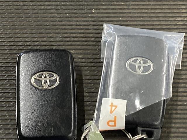 ヴィッツ ハイブリッドＦ　セーフティーエディションＩＩＩ　フルセグ　メモリーナビ　ＤＶＤ再生　バックカメラ　衝突被害軽減システム　ＥＴＣ　ＬＥＤヘッドランプ（39枚目）