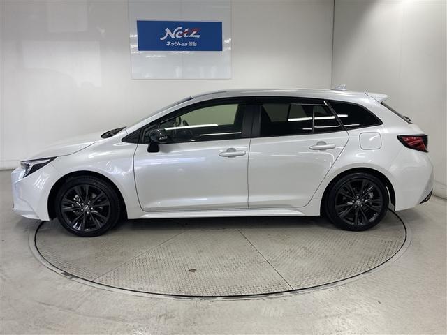 飽きのこないシンプルスタイル。扱いやすいコンパクトボディの中に、ゆとりある空間を備えています。