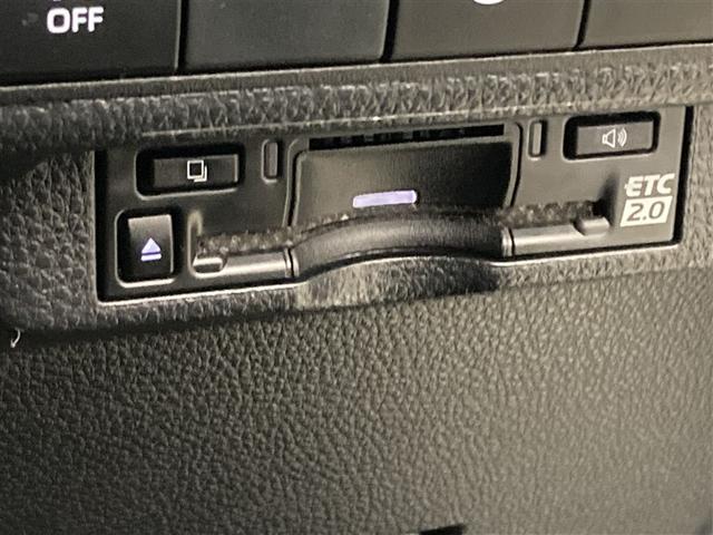 高速道路などで便利なＥＴＣも付いています。ゲートの通過もスムーズです。　ＥＴＣカードを忘れずに！