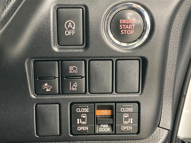 ノア Si ダブルバイビーIII 4WD フルセグ メモリーナビ DVD再生 バックカメラ 衝突被害軽減システム ETC ドラレコ 両側電動スライド LEDヘッドランプ ウオークスルー 乗車定員7人 3列シート ワンオーナー(31枚目)