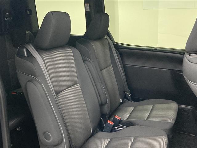 ヴォクシー ハイブリッドZS 煌II フルセグ メモリーナビ DVD再生 ミュージックプレイヤー接続可 後席モニター バックカメラ 衝突被害軽減システム ETC 両側電動スライド LEDヘッドランプ 乗車定員7人 3列シート(32枚目)