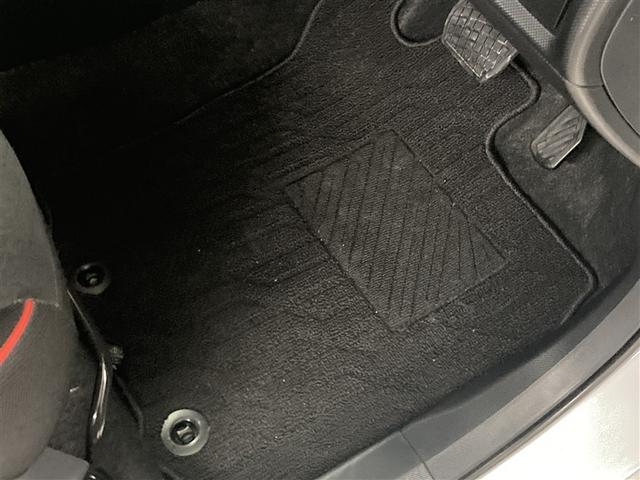 ��������A�t���A�}�b�g���A���������򂵂Ă���܂��B