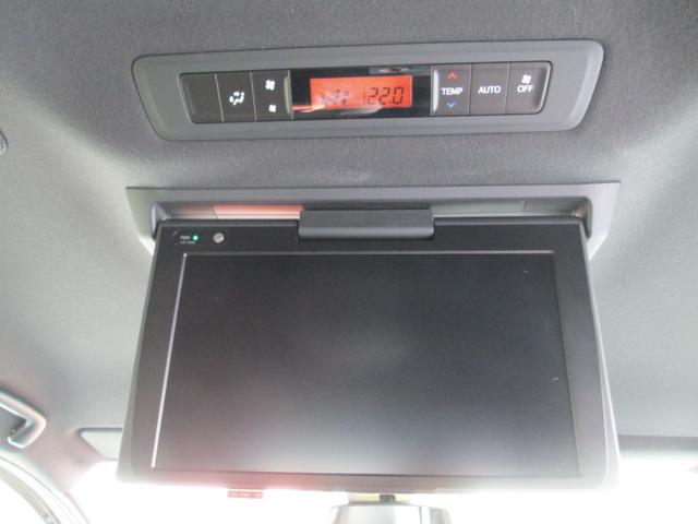 エスクァイア Ｇｉ　プレミアムパッケージ　ブラックテーラード　関東仕入れ　４ＷＤ　トヨタセーフティセンス　ハーフレザーシート　両側電動スライドドア　モデリスタフルエアロ　フルセグ対応純正１０型ナビ　純正１２．１型フリップダウンモニター　純正１５ＡＷ　スマートキー（28枚目）