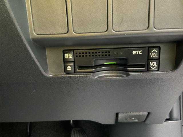 カローラルミオン 1.8S エアロツアラー ETC バックカメラ ナビ アルミホイール 車高調 オートライト HID スマートキー 電動格納ミラー CVT 衝突安全ボディ ABS CD ミュージックプレイヤー接続可 エアコン パワーステアリング(7枚目)