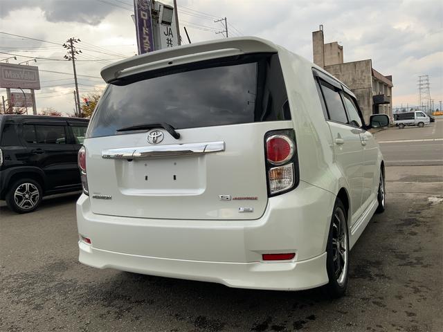 カローラルミオン 1.8S エアロツアラー ETC バックカメラ ナビ アルミホイール 車高調 オートライト HID スマートキー 電動格納ミラー CVT 衝突安全ボディ ABS CD ミュージックプレイヤー接続可 エアコン パワーステアリング(15枚目)