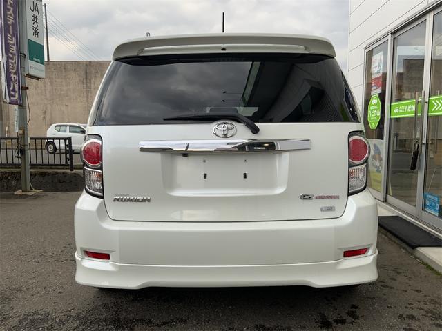 カローラルミオン 1.8S エアロツアラー ETC バックカメラ ナビ アルミホイール 車高調 オートライト HID スマートキー 電動格納ミラー CVT 衝突安全ボディ ABS CD ミュージックプレイヤー接続可 エアコン パワーステアリング(16枚目)