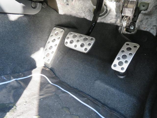 2.0GTアイサイト V-スポーツ 弊社元社用車 車検整備付 2リッターターボエンジン ハイオク仕様 純正ナビ バックカメラ スマートキー(14枚目)
