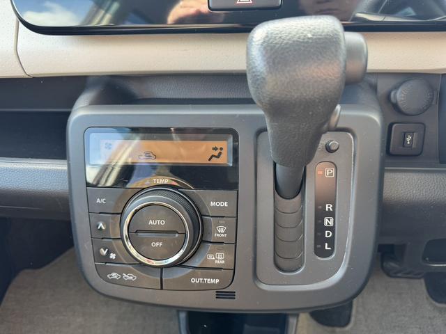 モコ Ｘ　ＦＯＵＲ　４ＷＤ　ＥＴＣ　スマートキー　電動格納ミラー　シートヒーター　ベンチシート　ＣＶＴ　盗難防止システム　ＡＢＳ　ＣＤ　ＵＳＢ　衝突安全ボディ　エアコン　パワーステアリング　パワーウィンドウ（11枚目）