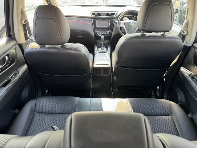 エクストレイル 20X 4WD ナビ TV オートライト アルミホイール スマートキー アイドリングストップ 電動格納ミラー シートヒーター CVT 盗難防止システム 衝突安全ボディ ミュージックプレイヤー接続可 ABS(13枚目)