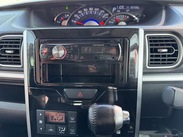 タント カスタムＲＳ　トップエディションＳＡＩＩ　４ＷＤ　両側電動スライドドア　衝突被害軽減システム　オートライト　ＬＥＤヘッドランプ　スマートキー　アイドリングストップ　電動格納ミラー　ベンチシート　ＣＶＴ　盗難防止システム　ＡＢＳ　ＥＳＣ　ＣＤ（4枚目）