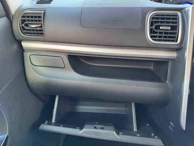 タント カスタムＲＳ　トップエディションＳＡＩＩ　４ＷＤ　両側電動スライドドア　衝突被害軽減システム　オートライト　ＬＥＤヘッドランプ　スマートキー　アイドリングストップ　電動格納ミラー　ベンチシート　ＣＶＴ　盗難防止システム　ＡＢＳ　ＥＳＣ　ＣＤ（10枚目）